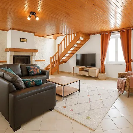 Three Bedroom Lovely In *