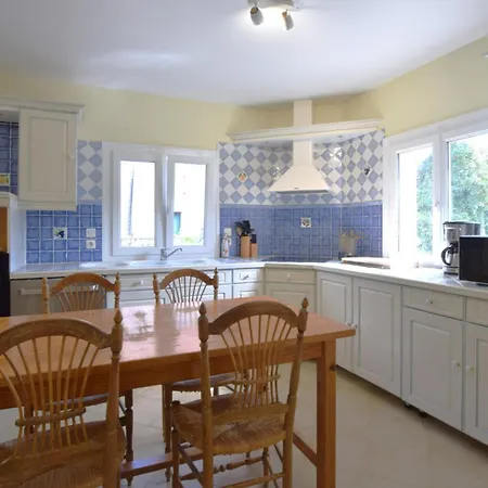 Three Bedroom Lovely In * Joganville