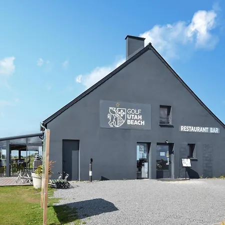 Three Bedroom Lovely In بيت للعطل